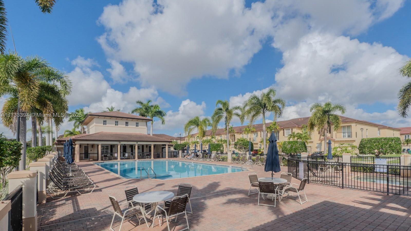 COURTS AT TUSCANY - Residential