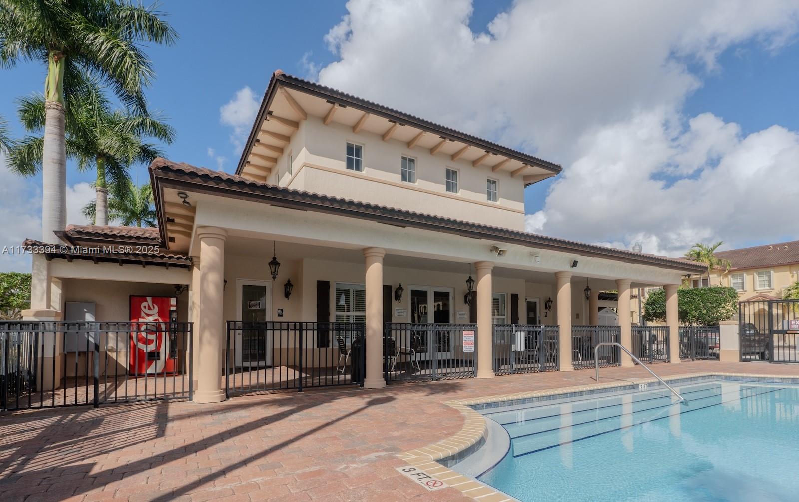 COURTS AT TUSCANY - Residential