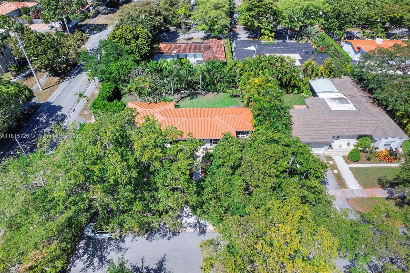 CORAL GABLES RIV SEC 6 - Residential