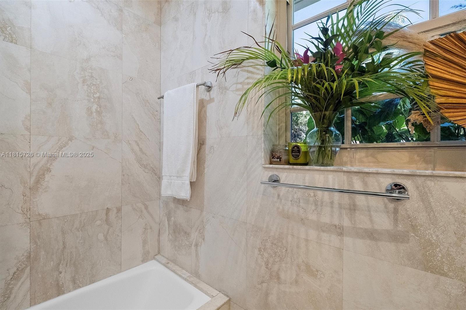 CORAL GABLES RIV SEC 6 - Residential