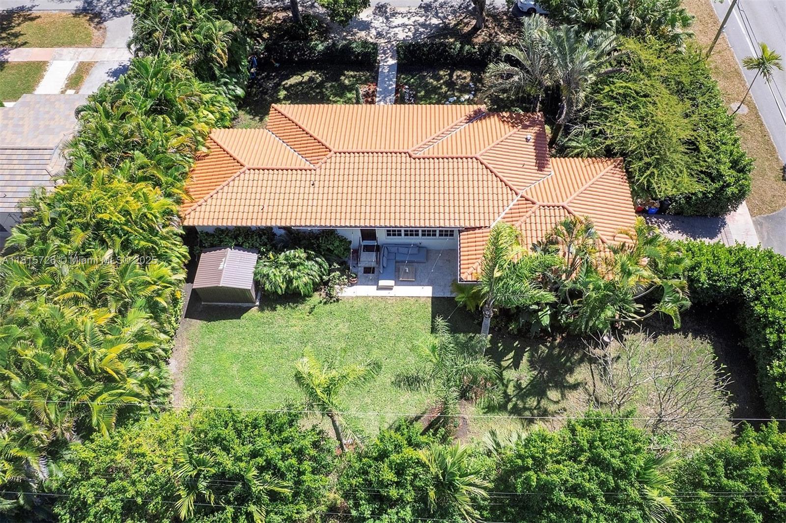 CORAL GABLES RIV SEC 6 - Residential