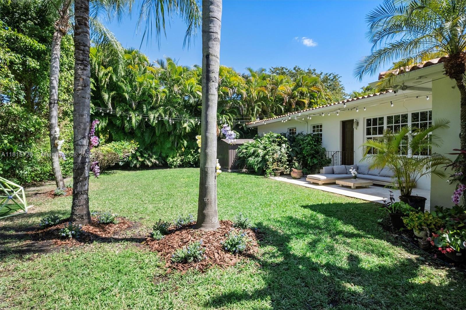 CORAL GABLES RIV SEC 6 - Residential