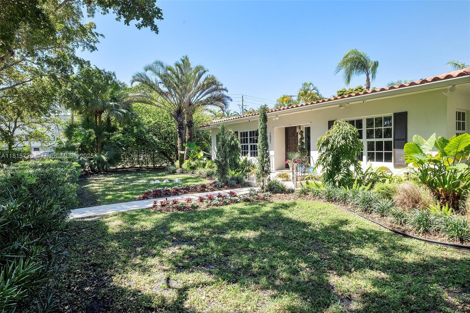 CORAL GABLES RIV SEC 6 - Residential