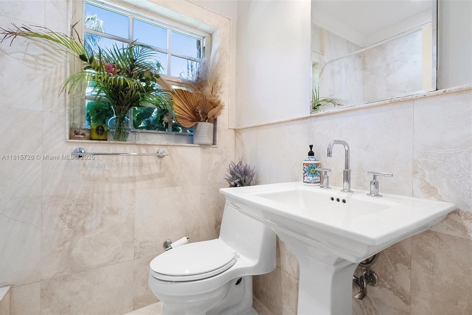 CORAL GABLES RIV SEC 6 - Residential