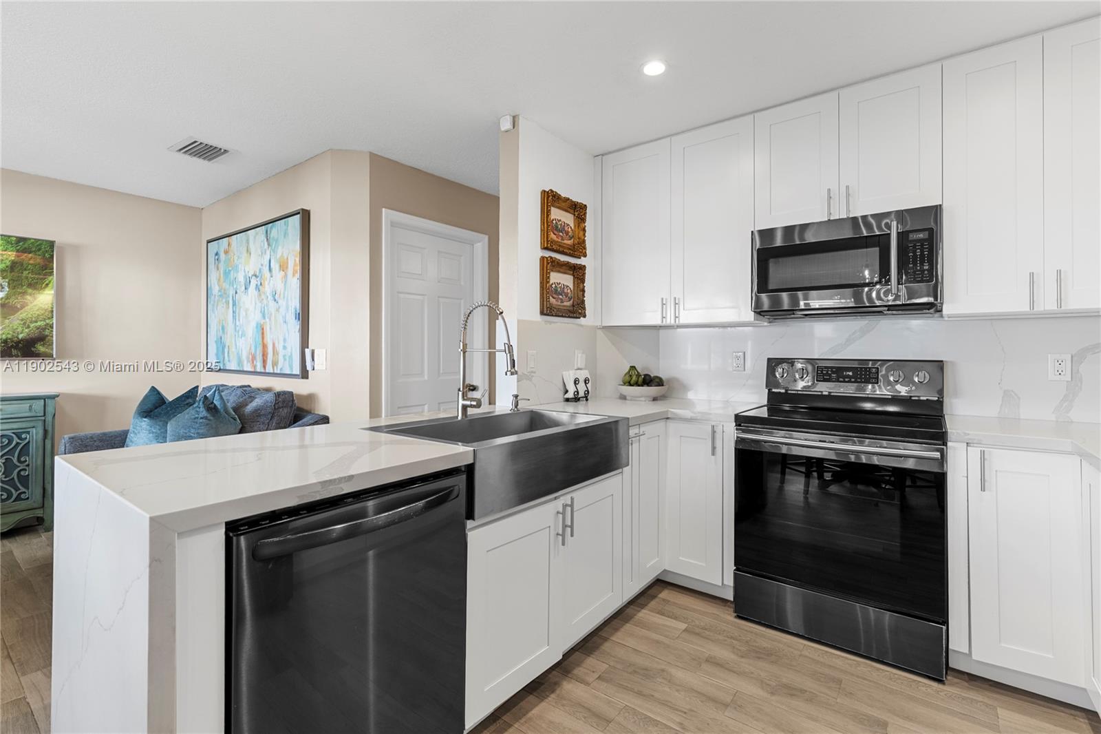 CHAPEL TRAIL II - Residential