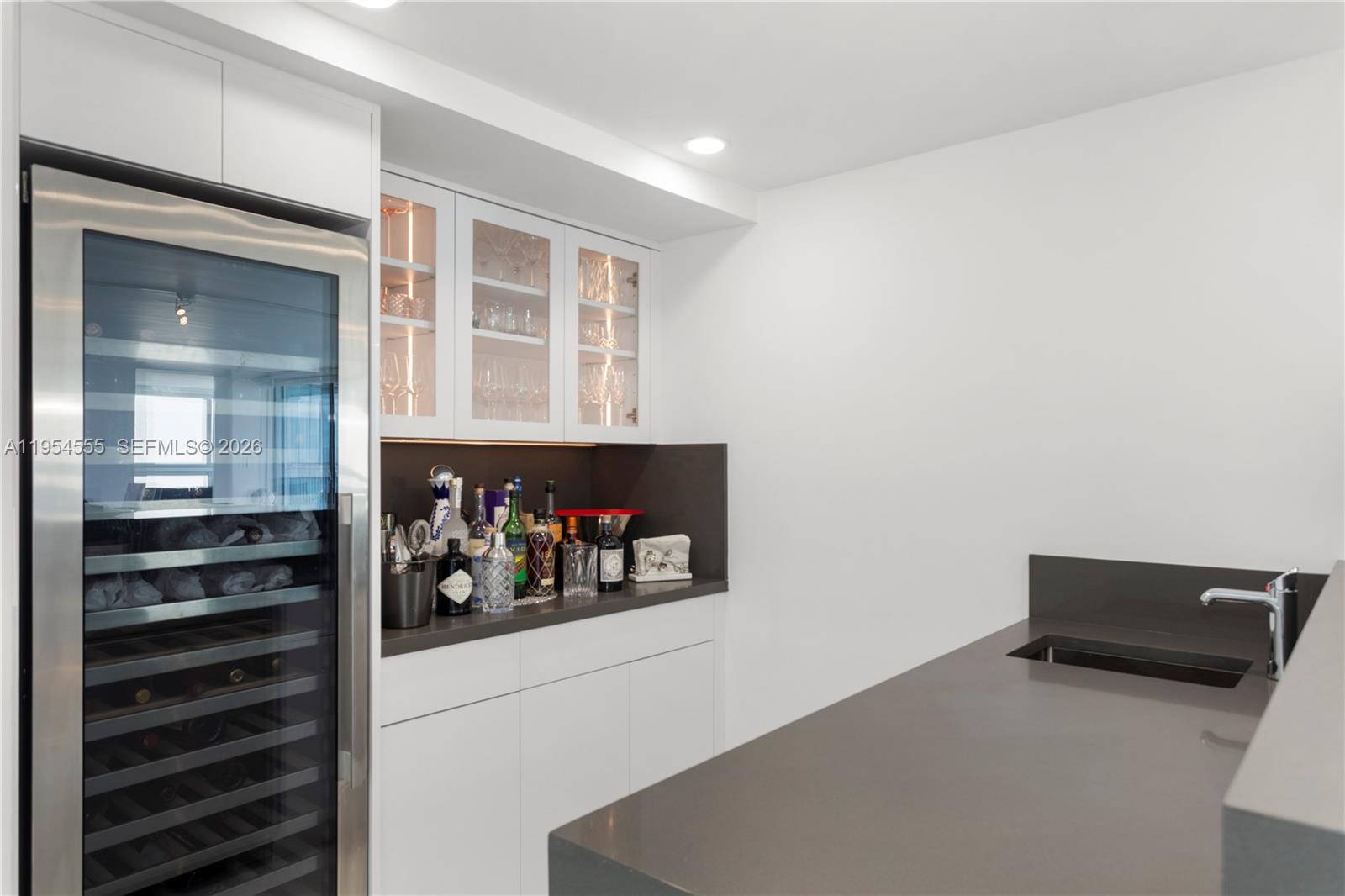 MIRASOL OCEAN TOWERS COND - Residential