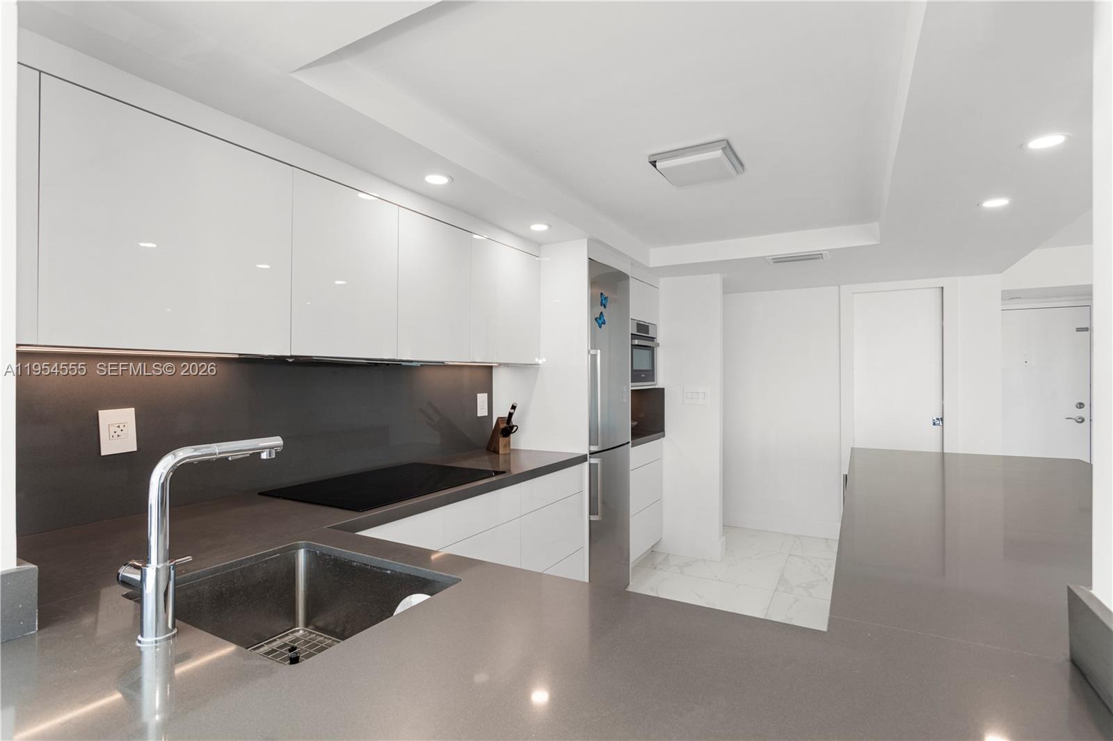 MIRASOL OCEAN TOWERS COND - Residential