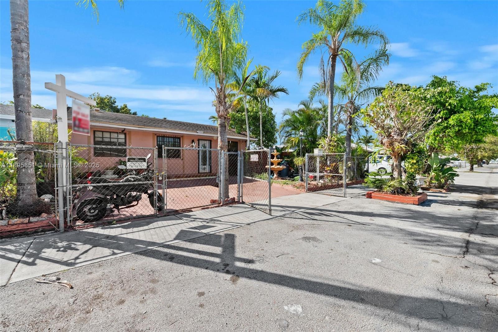ROYALE GREEN TOWNHOUSE SE - Residential