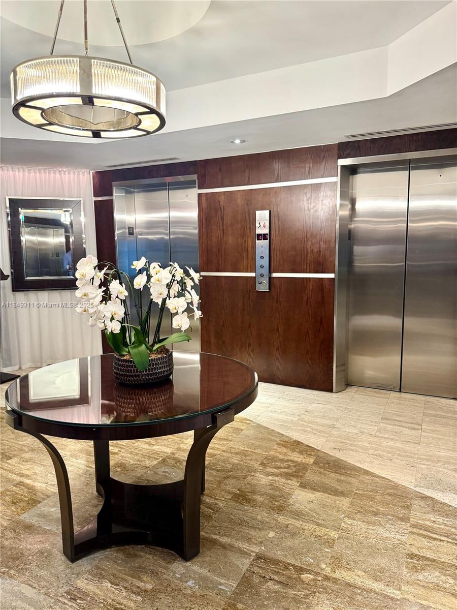 BRICKELL TOWNHOUSE CONDO - Residential Lease