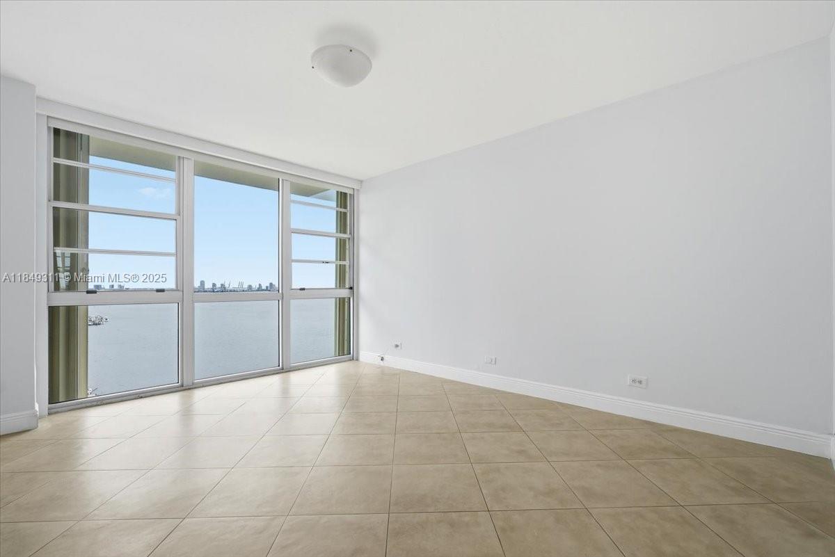 BRICKELL TOWNHOUSE CONDO - Residential Lease
