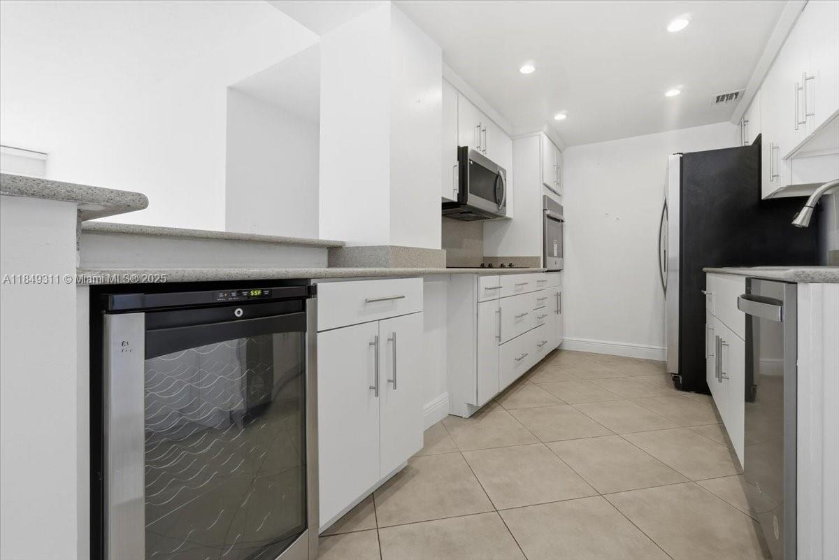 BRICKELL TOWNHOUSE CONDO - Residential Lease