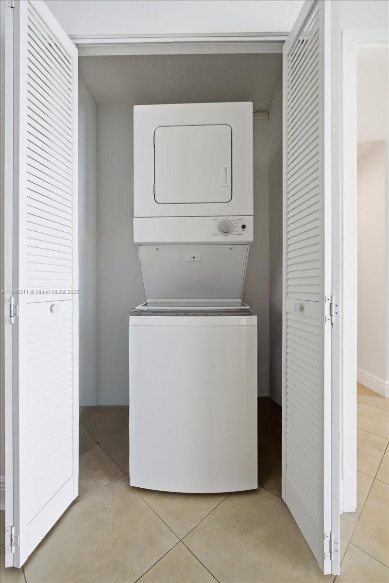 BRICKELL TOWNHOUSE CONDO - Residential Lease