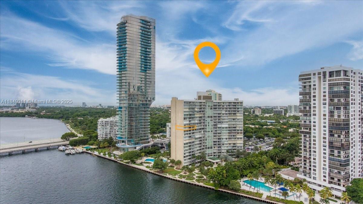 BRICKELL TOWNHOUSE CONDO - Residential Lease