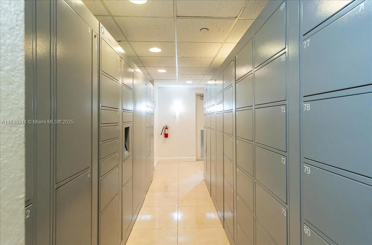 BRICKELL TOWNHOUSE CONDO - Residential Lease