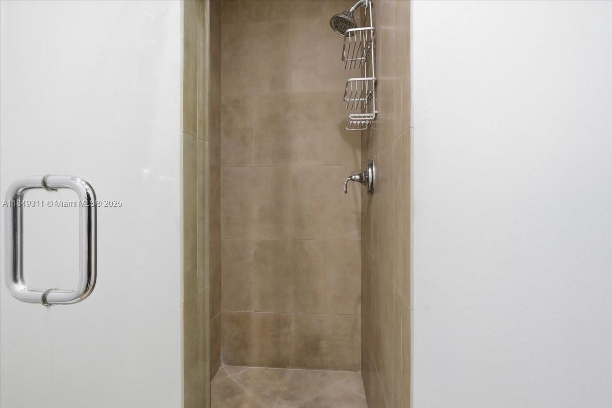 BRICKELL TOWNHOUSE CONDO - Residential Lease