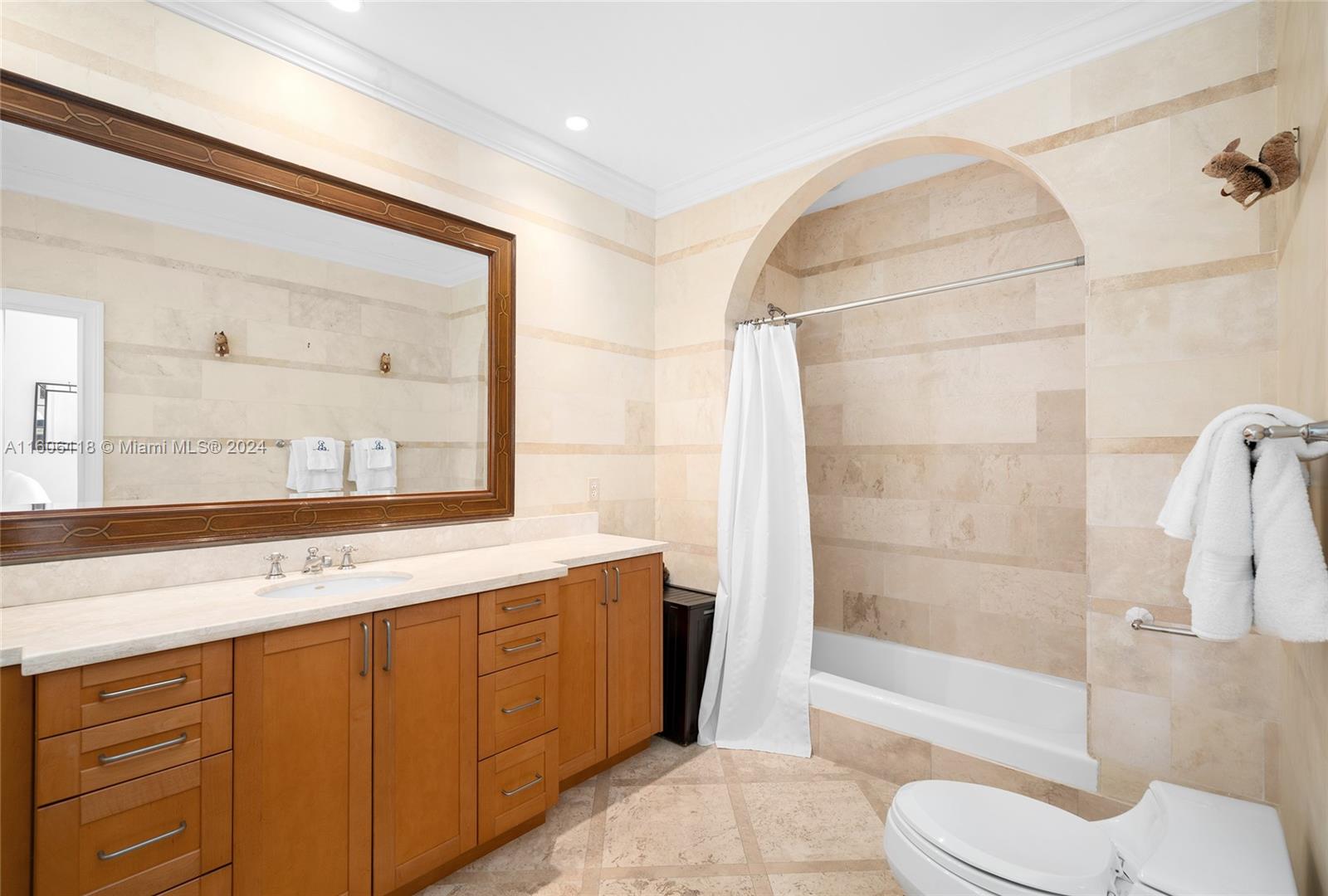 NAUTILUS SUB - Residential