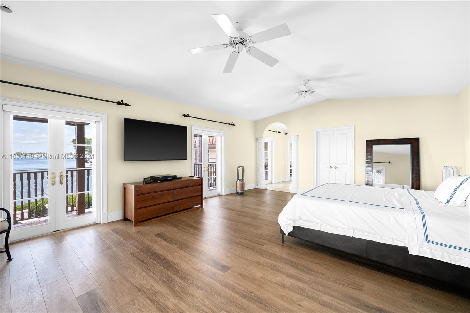 NAUTILUS SUB - Residential