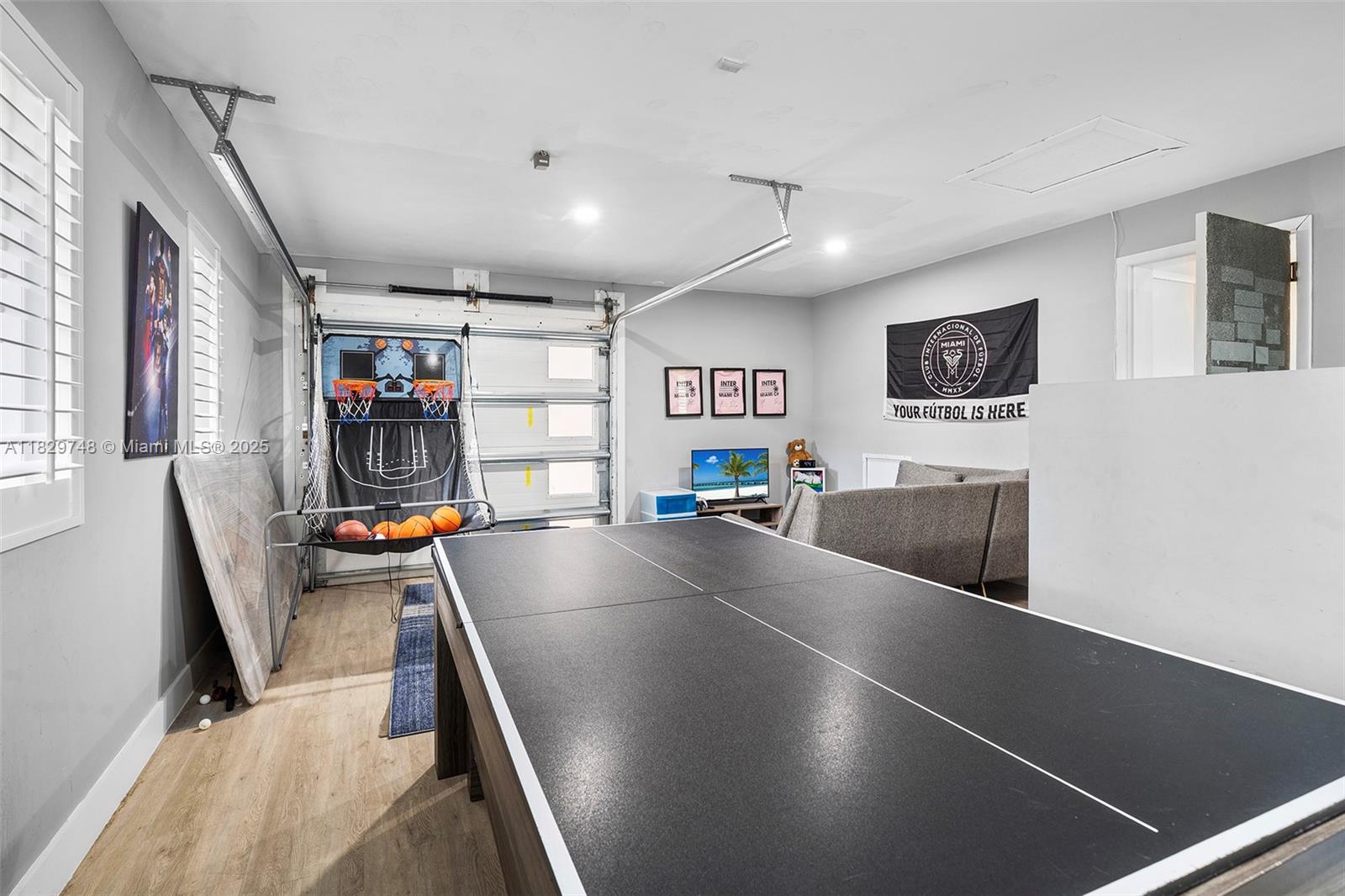 OAKRIDGE ESTATES SEC 3 - Residential