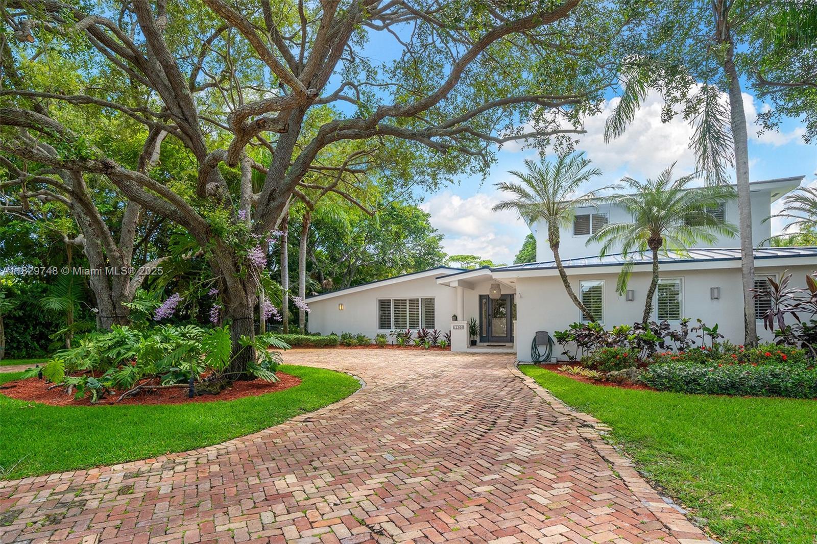 OAKRIDGE ESTATES SEC 3 - Residential