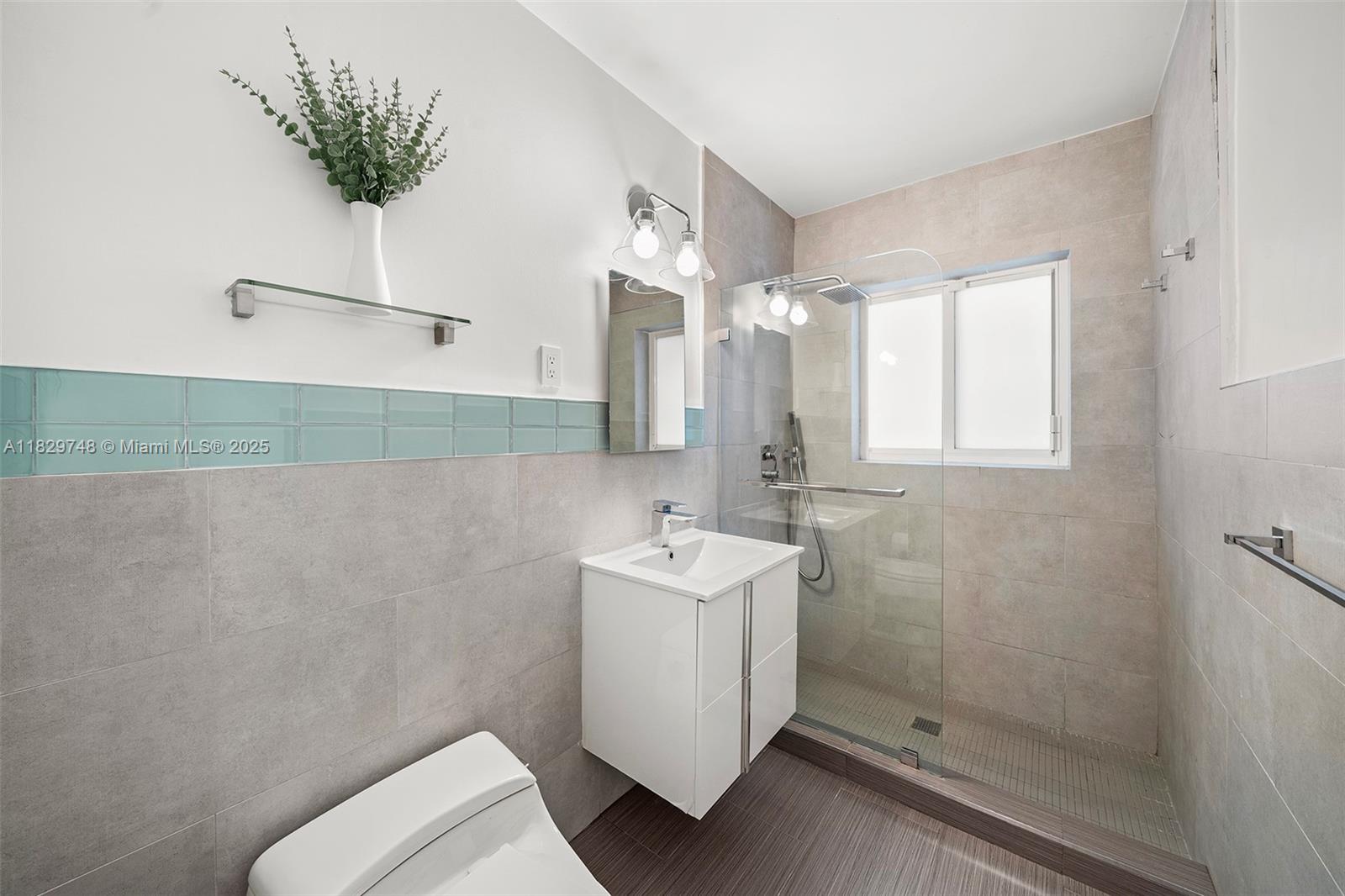 OAKRIDGE ESTATES SEC 3 - Residential