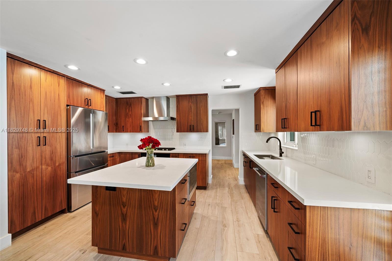 OAKRIDGE ESTATES SEC 3 - Residential