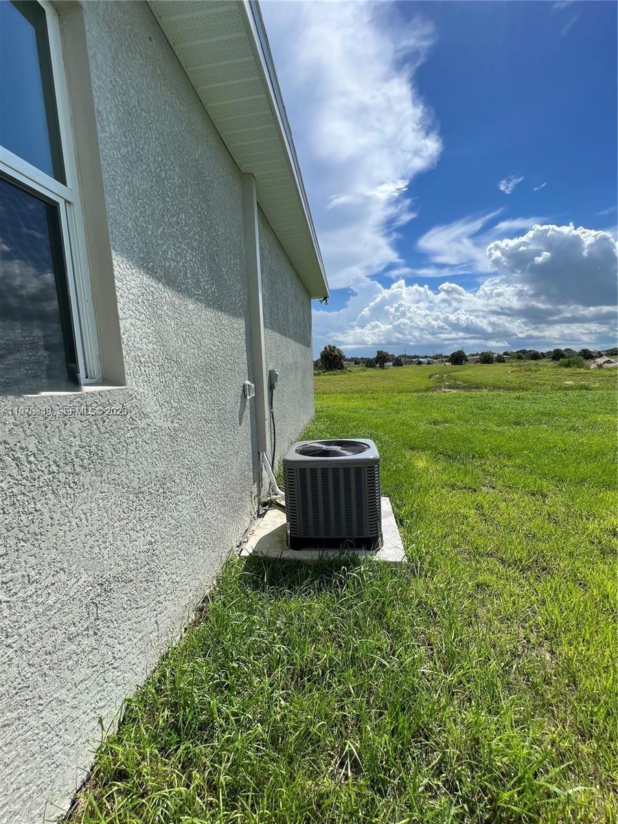 PORT LABELLE - Residential Lease