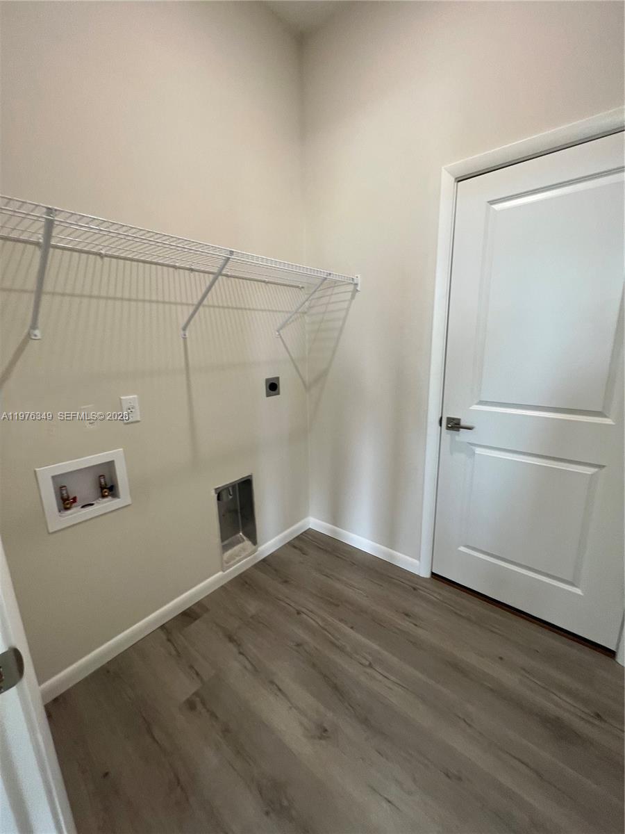 PORT LABELLE - Residential Lease