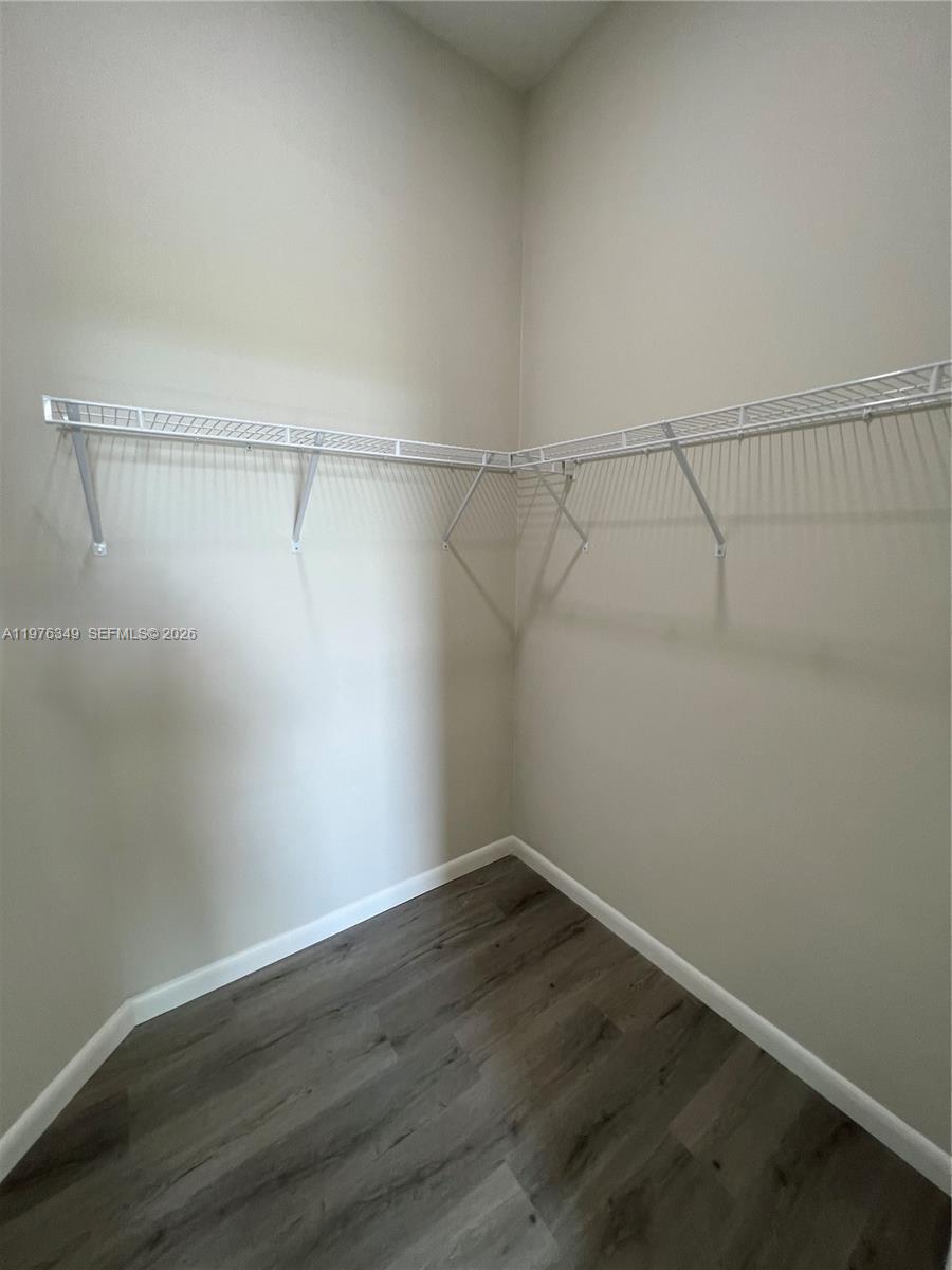 PORT LABELLE - Residential Lease