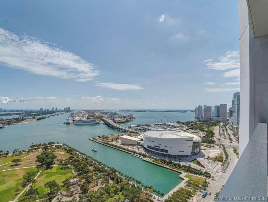 One thousand Museum, a triumphant expression of great design by legendary architect Zaha Hadid. This magnificent architectural landmark is Miami's most iconic building with only 84 impeccable curated homes offering an unprecedented level of white glove service and amenities. This residence is a Half floor featuring a flow through floor plan with unobstructed Biscayne Bay and Atlantic Ocean views including the port of Miami and cruise ships. This 4744 sf of pure modern luxury consists of 4 beds, 5.5 baths, including a beautiful Master suite as well as its large terrace off the great room.