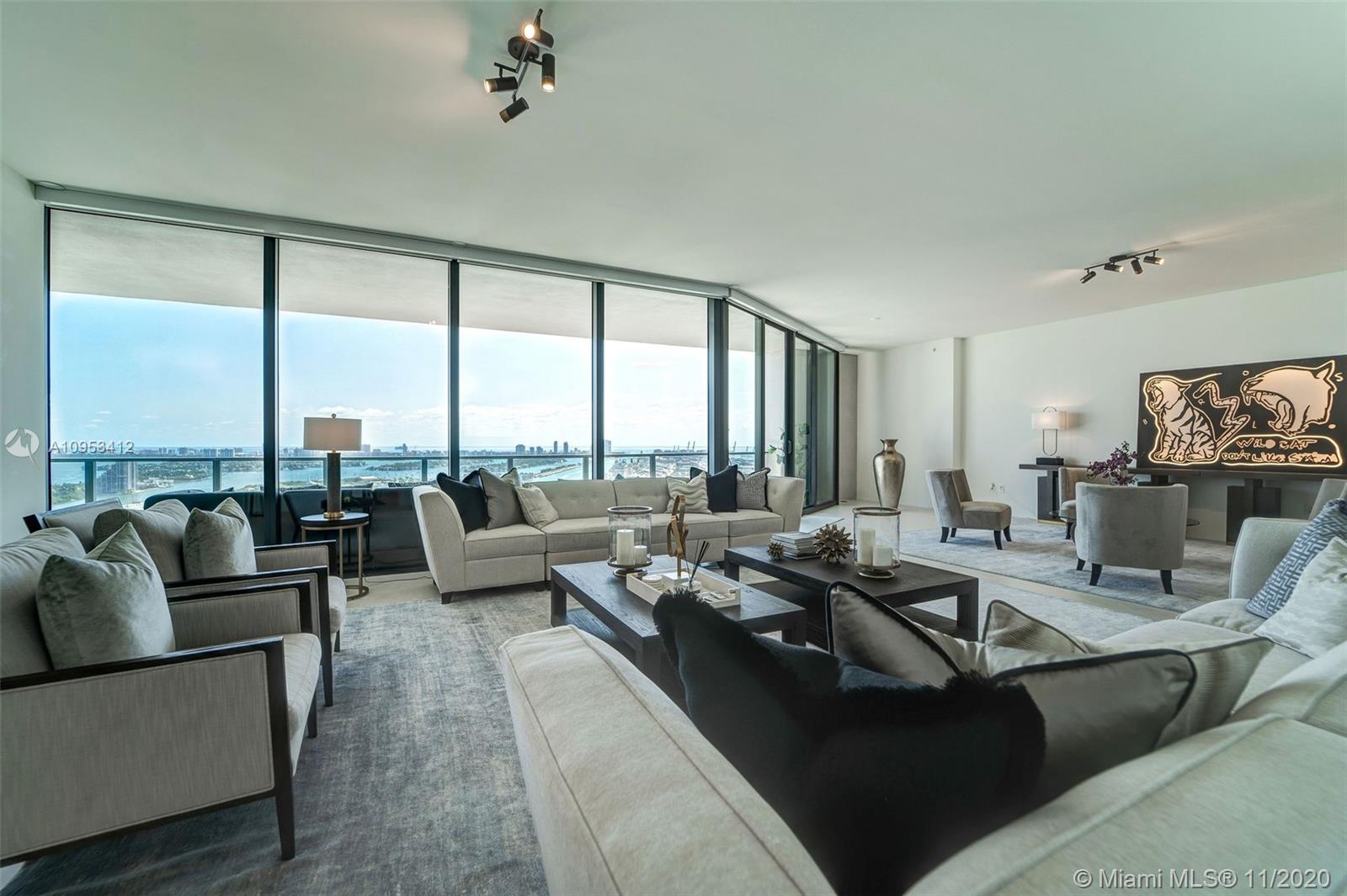 ONE THOUSAND MUSEUM CONDO - Residential