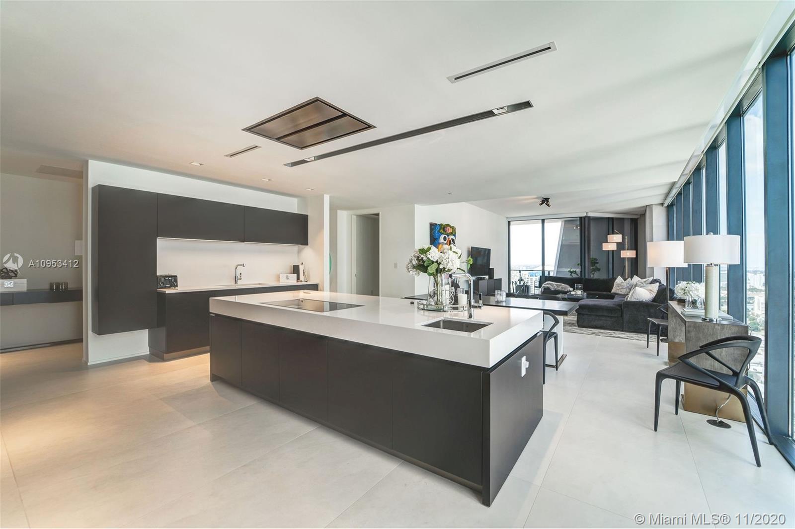 ONE THOUSAND MUSEUM CONDO - Residential