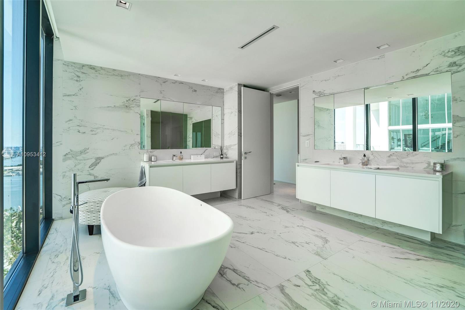 ONE THOUSAND MUSEUM CONDO - Residential