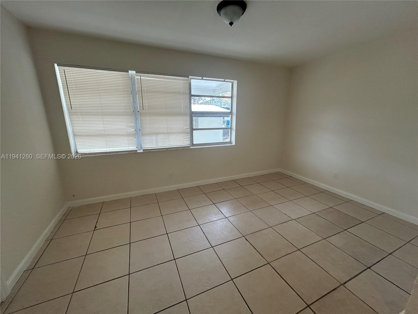 WEST CARVER RANCHES ADD N - Residential Lease