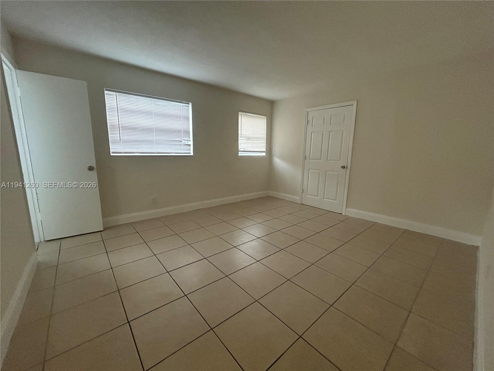 WEST CARVER RANCHES ADD N - Residential Lease