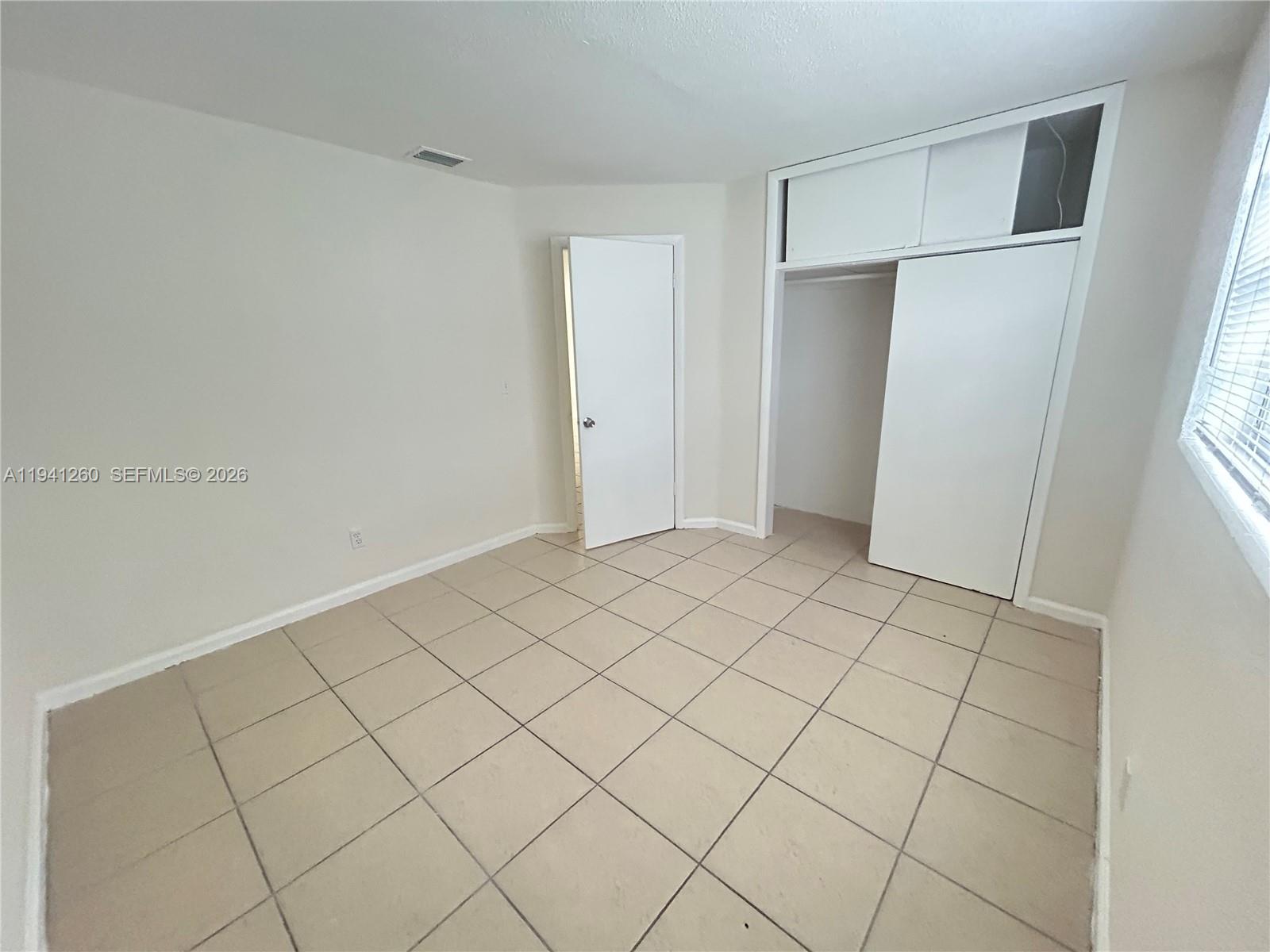 WEST CARVER RANCHES ADD N - Residential Lease