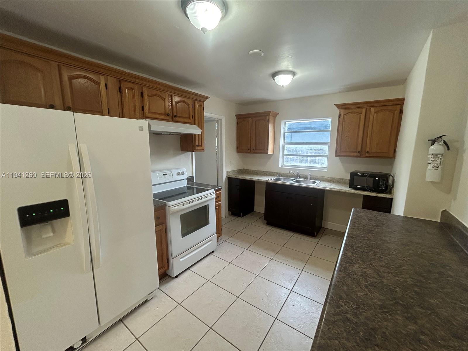 WEST CARVER RANCHES ADD N - Residential Lease