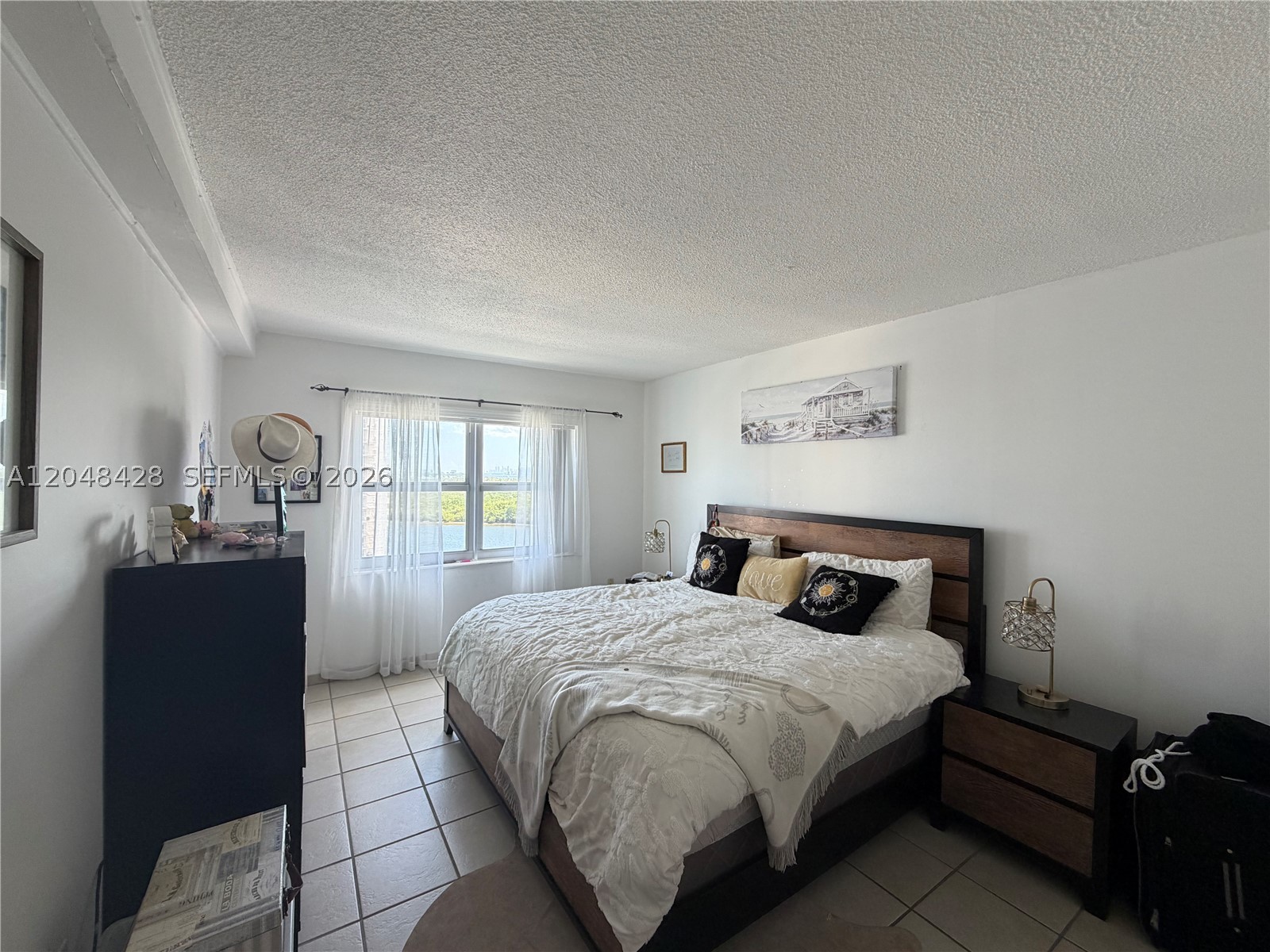 400 Kings Point Dr 1522