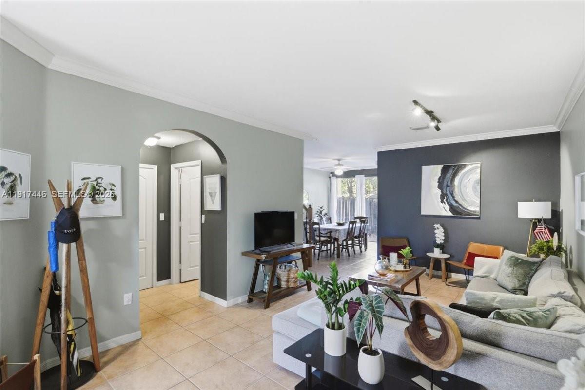 VILLA CASTILLO - Residential