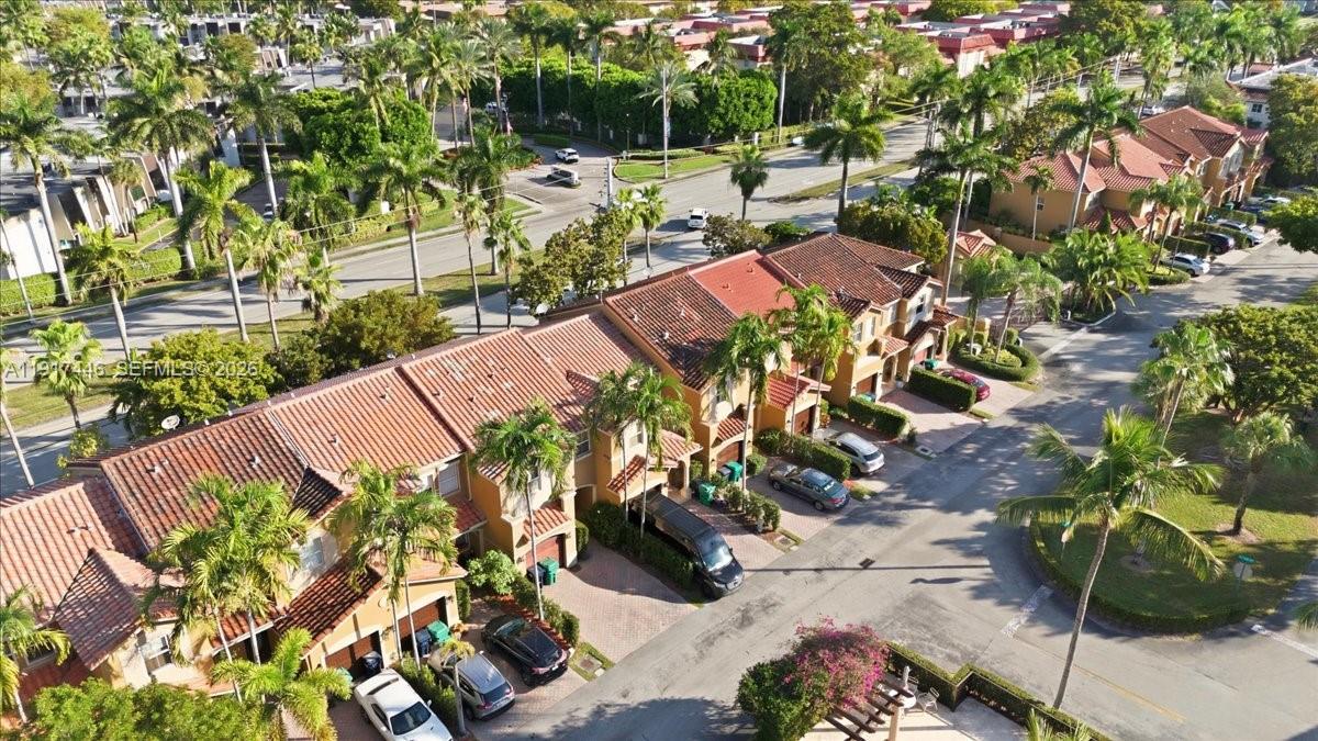 VILLA CASTILLO - Residential