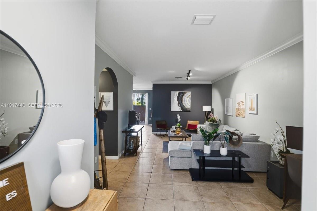 VILLA CASTILLO - Residential