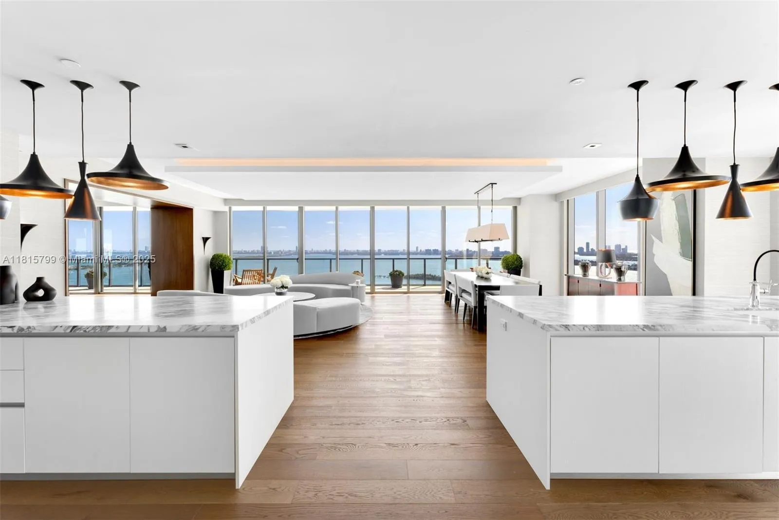 Miami, Florida 33137, United States, 4 Bedrooms Bedrooms, ,5 BathroomsBathrooms,Residential,Active,144641