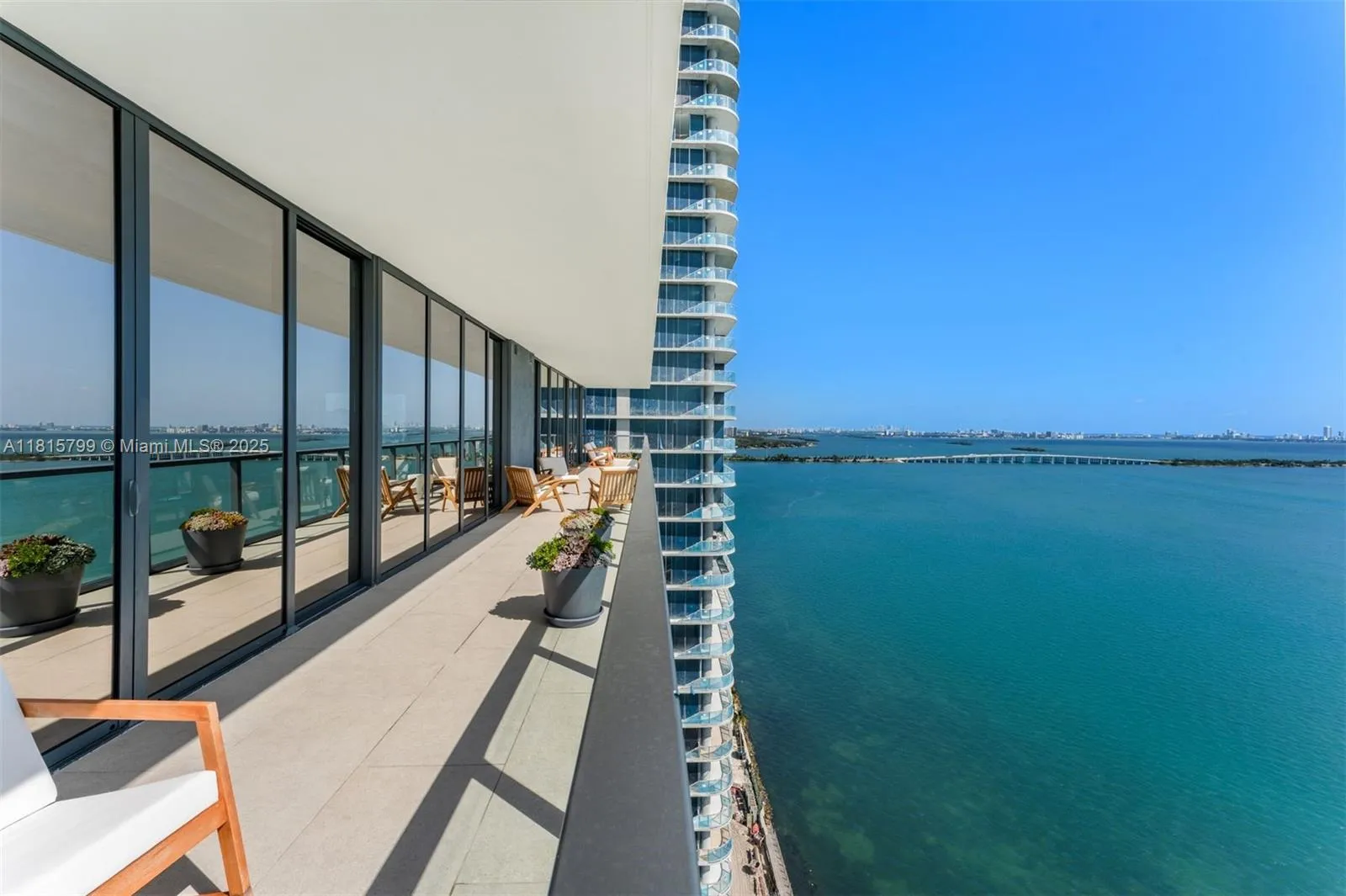 Miami, Florida 33137, United States, 4 Bedrooms Bedrooms, ,5 BathroomsBathrooms,Residential,Active,144641