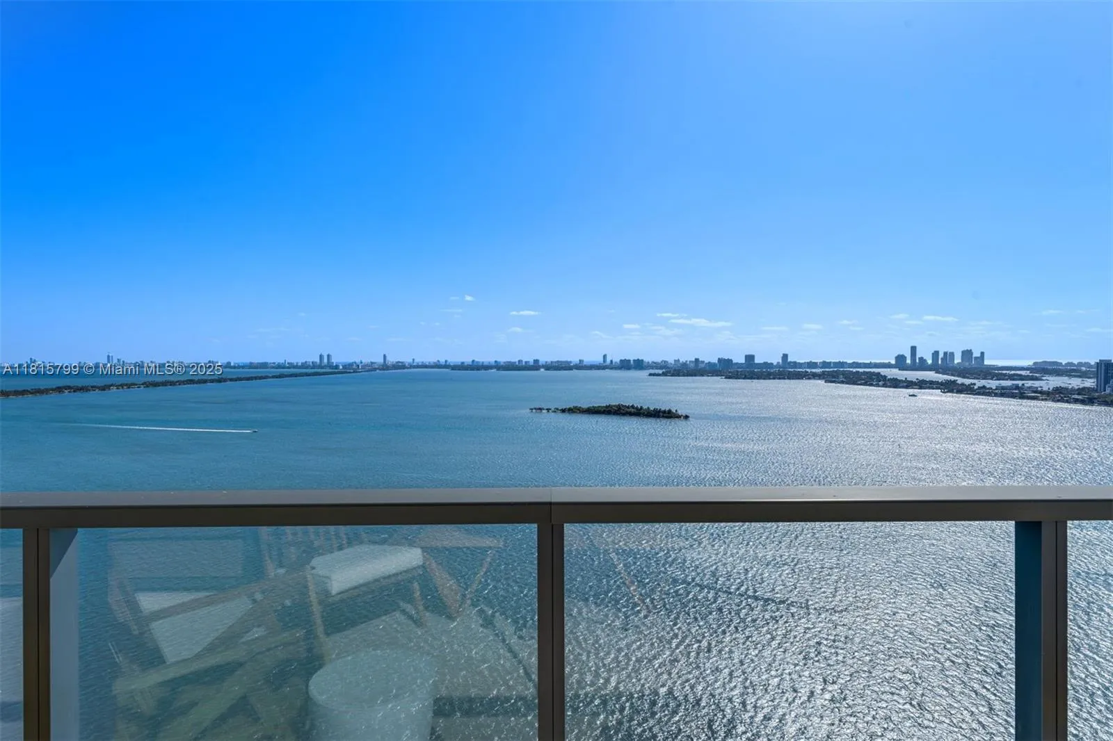 Miami, Florida 33137, United States, 4 Bedrooms Bedrooms, ,5 BathroomsBathrooms,Residential,Active,144641