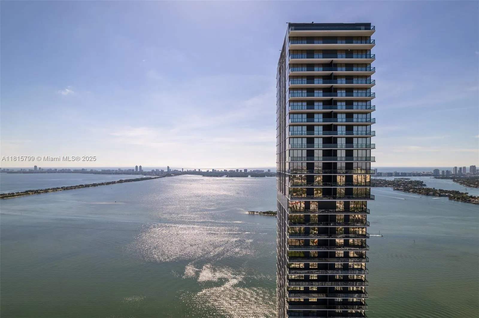 Miami, Florida 33137, United States, 4 Bedrooms Bedrooms, ,5 BathroomsBathrooms,Residential,Active,144641