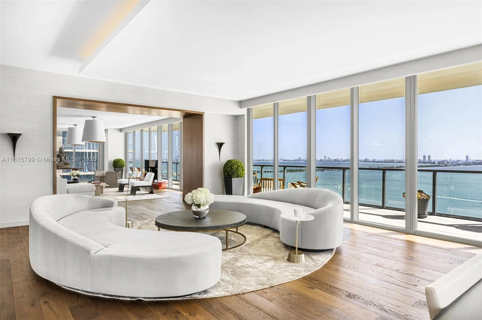 Miami, Florida 33137, United States, 4 Bedrooms Bedrooms, ,5 BathroomsBathrooms,Residential,Active,144641