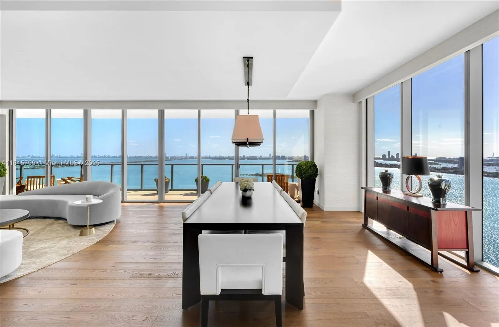 Miami, Florida 33137, United States, 4 Bedrooms Bedrooms, ,5 BathroomsBathrooms,Residential,Active,144641