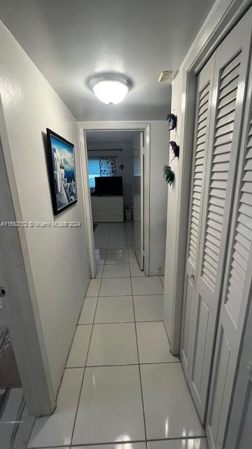 HILLCREST COUNTRY CLUB AP - Residential