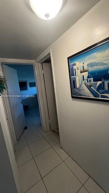HILLCREST COUNTRY CLUB AP - Residential
