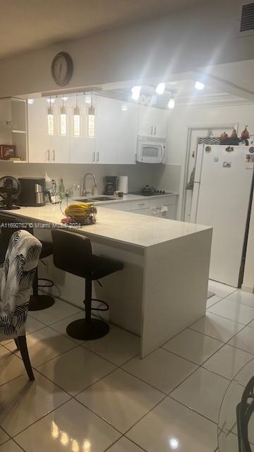HILLCREST COUNTRY CLUB AP - Residential
