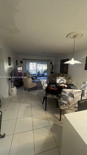 HILLCREST COUNTRY CLUB AP - Residential